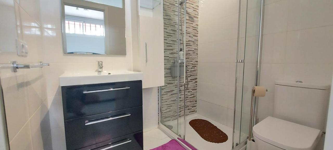Hébergement de vacances Vistas Apartment, Ocean View, 2 Bedrooms & Free Wifi